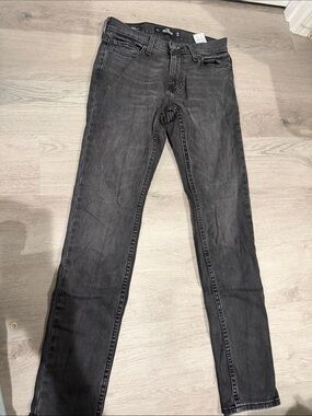 Hollister Men’s Skinny Jeans in Faded Black